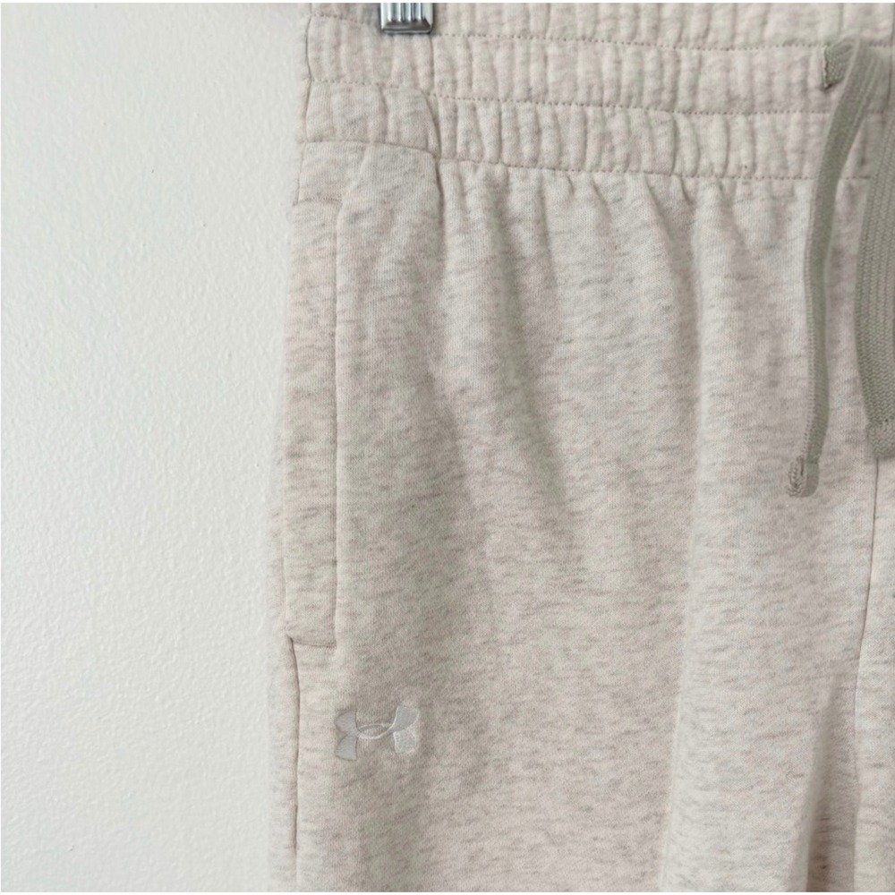 Under Armour Heathered Oat‎ Rival Fleece
Joggers Size Medium Like New - Picture 6 of 9